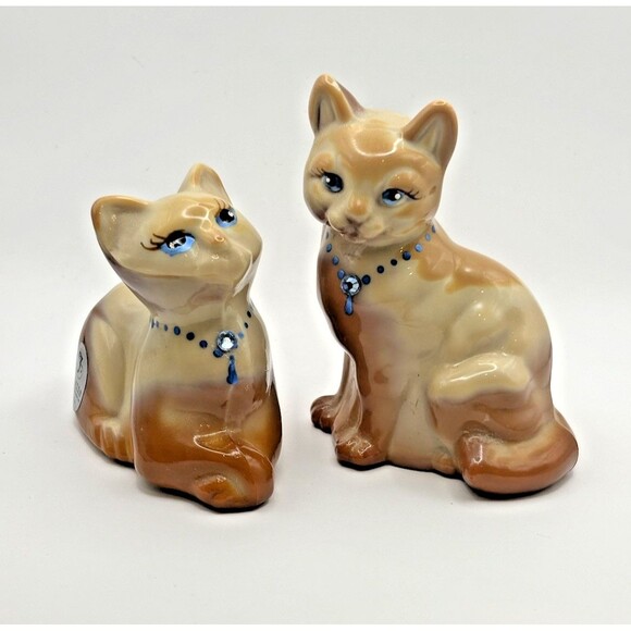 Fenton Siamese Chocolate Cats Set of 2 Artist Signed Used
